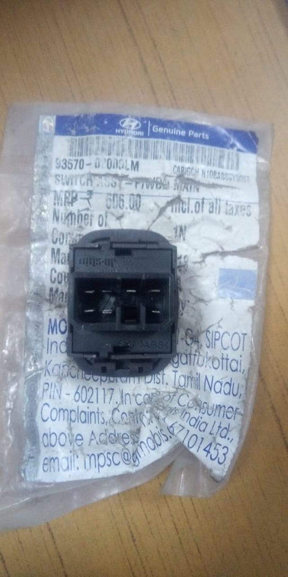 Power Window Switch Santro Front Right  9357002000LM