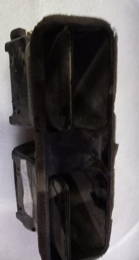 J96615564  AC vent Optra Center