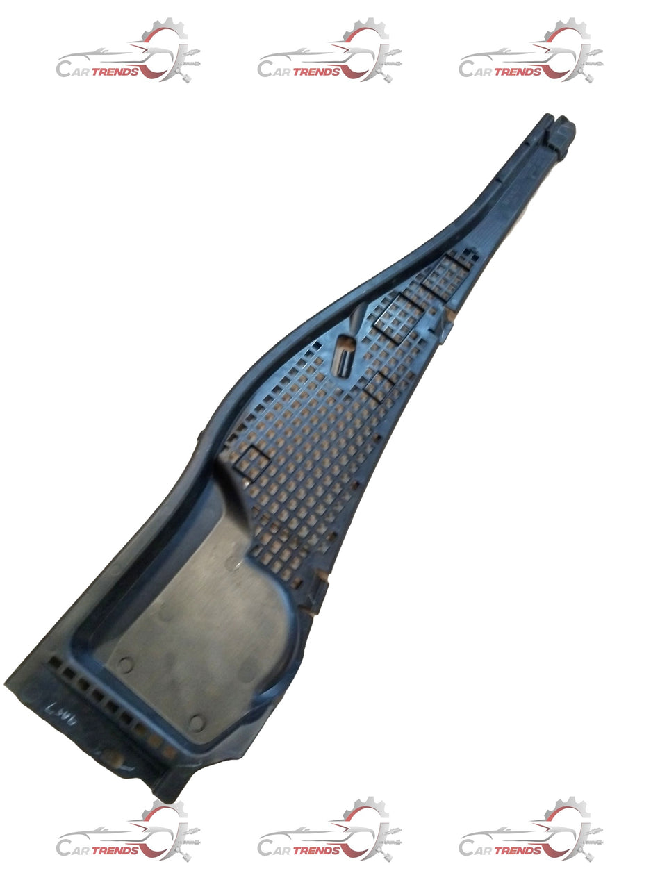CarTrends COWL GRILLE | RENAULT DUSTER | RH | #668622003R 668622003R - Front view