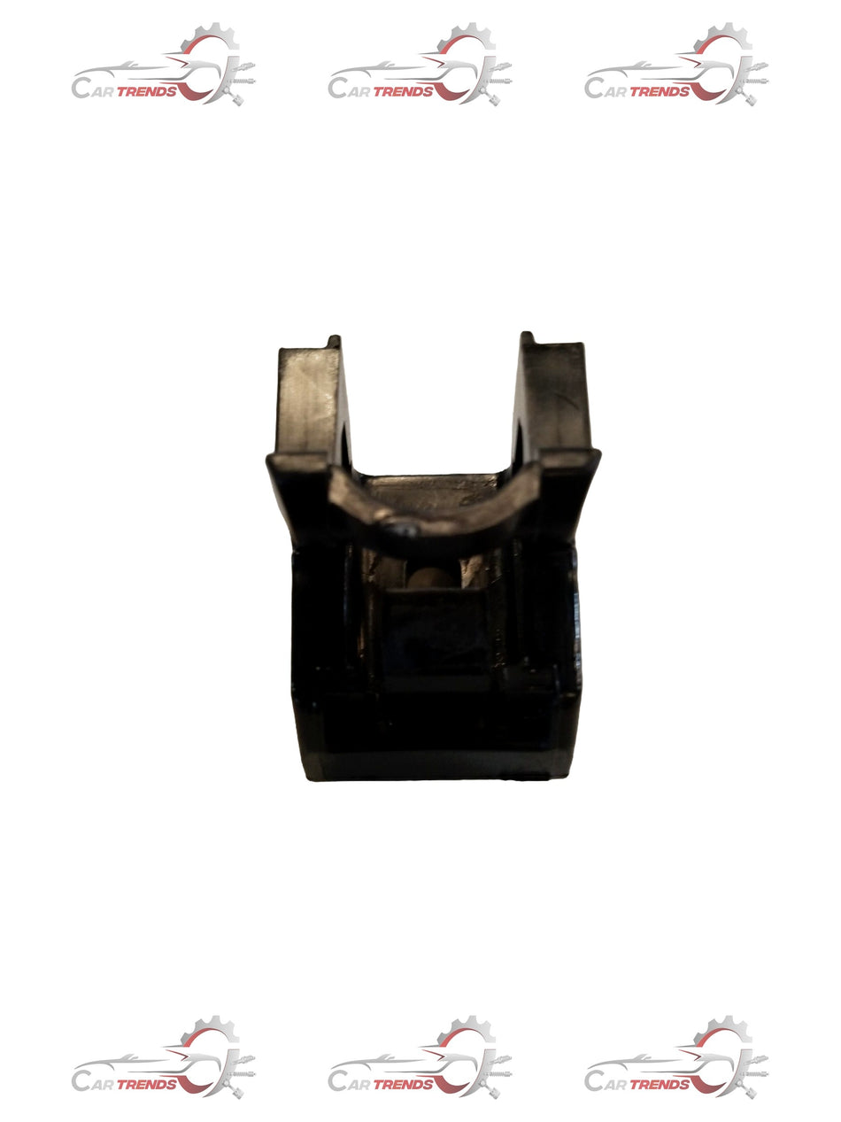 Hyundai Creta head lamp mounting clip, part #64172A4000, used to secure the headlamp assembly in the vehicle.