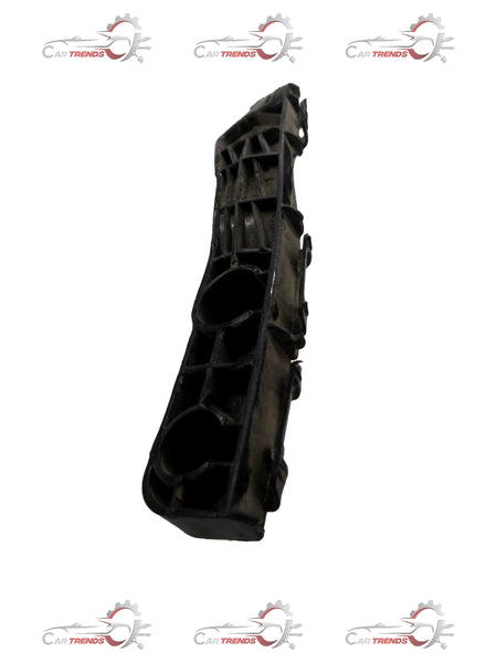 Rear bumper retainer for Toyota Yaris, left-hand side, CarTrends spare parts, shown in the image.