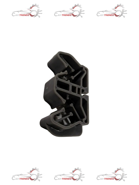 General Motors Chevrolet Cruze clip fuel feed return pipe, showing the black plastic pipe with metal fittings and clips for secure connection.