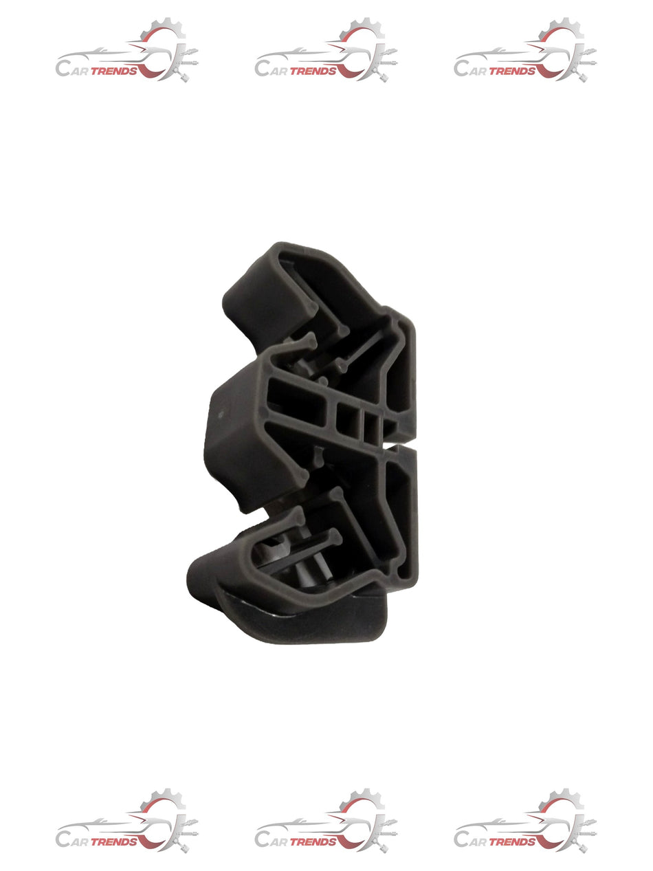 General Motors Chevrolet Cruze clip fuel feed return pipe, showing the black plastic pipe with metal fittings and clips for secure connection.