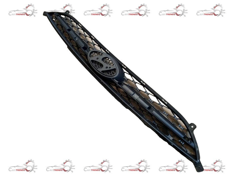 Black radiator grille for Hyundai i10 car, spare part by CarTrends, showing the front view with grille design and mounting points.