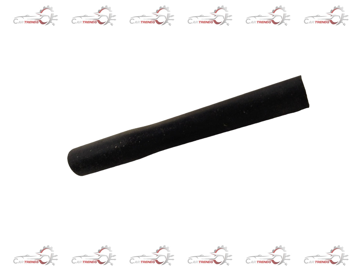 General Motors CHEVROLET Optra PVC engine hose, petrol type, close-up view showing flexible rubber construction and connection ends.