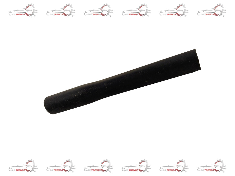 General Motors CHEVROLET Optra PVC engine hose, petrol type, close-up view showing flexible rubber construction and connection ends.
