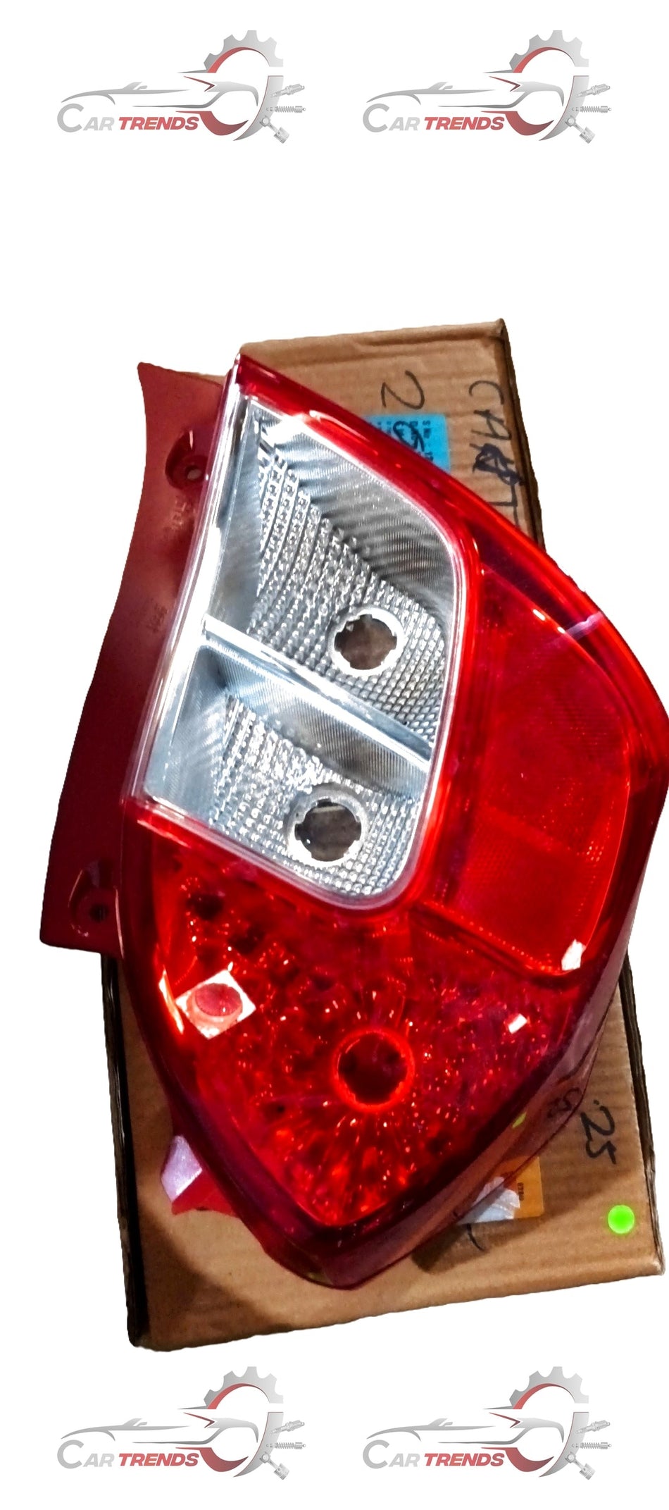 Maruti Suzuki lamp unit, compatible with model 35671M76M00, showing a clear view of the vehicle's lighting component.