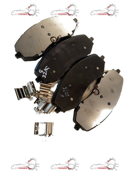 Front brake pad for Mahindra Scorpio, part number 0603BAB0015KT, showing the new automotive brake component.