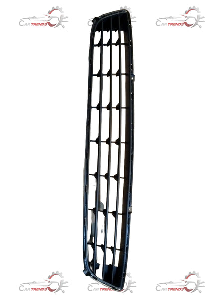 Maruti Suzuki Wagon R radiator grille with chrome finish, featuring the Maruti Suzuki logo in the center.