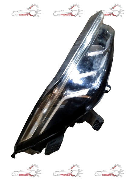 CarTrends HEADLIGHT ASSEMBLY | CR-V | RH | #33100T00K03 33100T00K03 - Front view