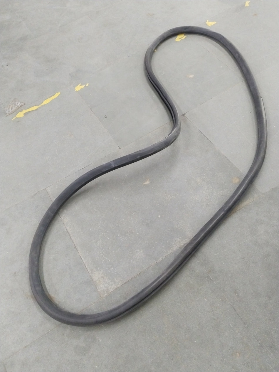 Weatherstrip door body side for Chevrolet Cruze, general Motors part, showing the rubber seal and installation area.