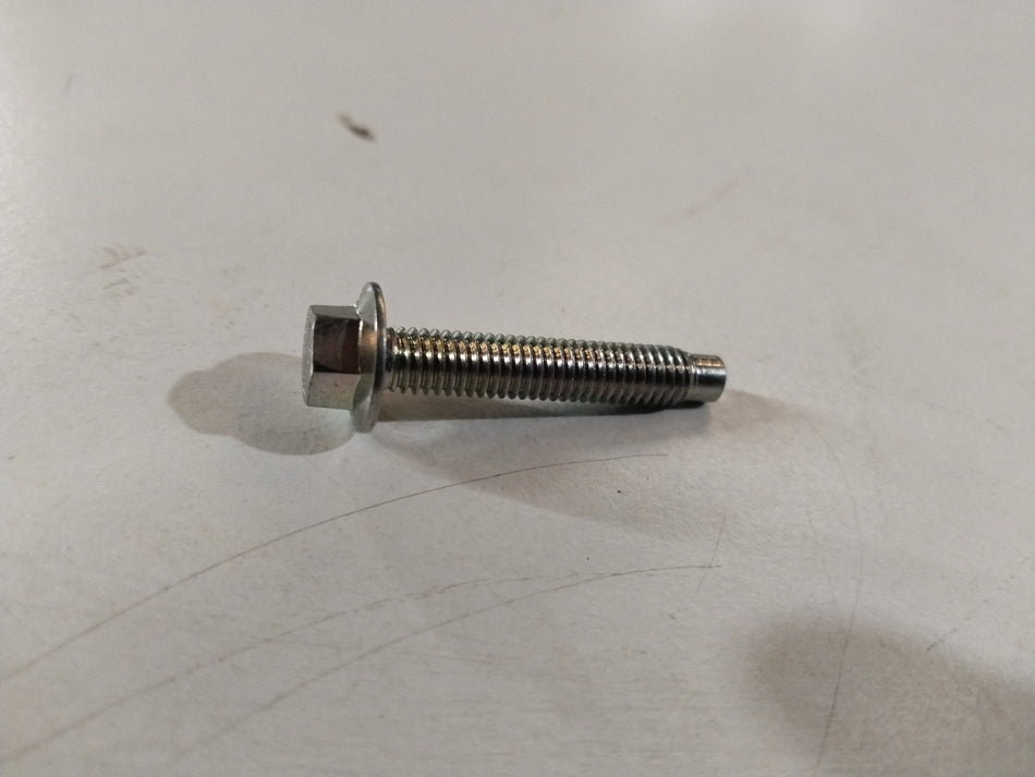 CarTrends BOLT CAMSHAFT BRACKET | NISSAN | #1651600Q0A 1651600Q0A - Front view