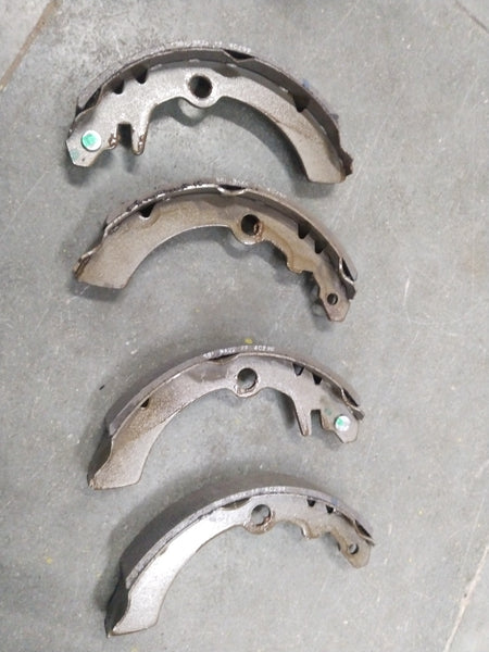 Rear brake shoe for Maruti Suzuki Alto 800 T1, Alto K10, Wagaon R T1, and Zen Estilo, by CarTrends, with mounting components visible.
