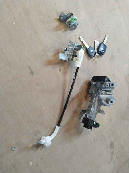 CarTrends SET KEY CYLINDER SERVICE | HONDA | WITHOUT TRANSMISSION | #06350TM2T41WT 06350TM2T41WT - Front view