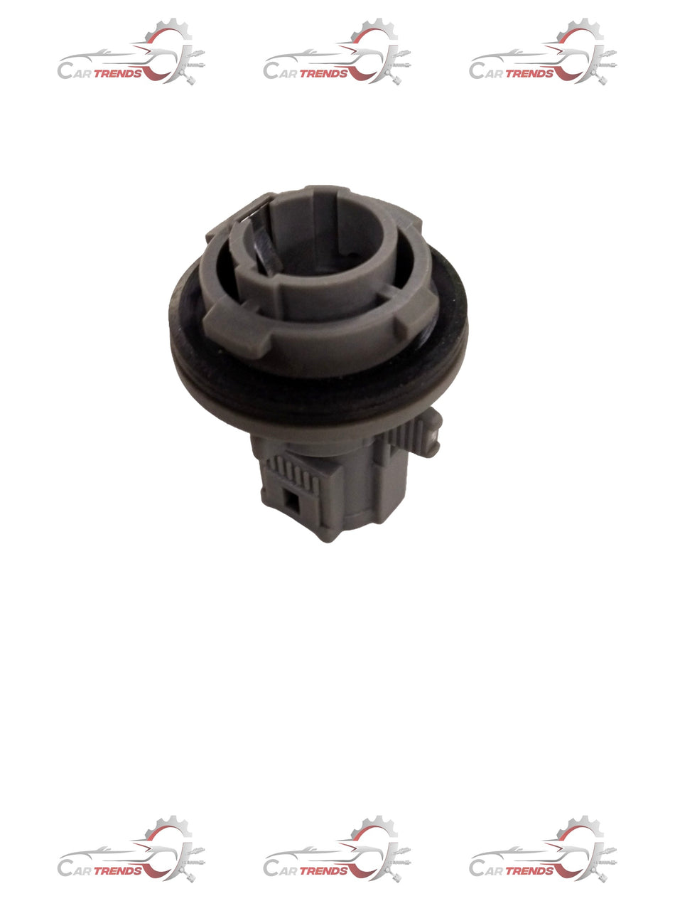 Chevrolet Tavera socket turn signal light by CarTrends, showing the clear lens and mounting base for vehicle indicator replacement.
