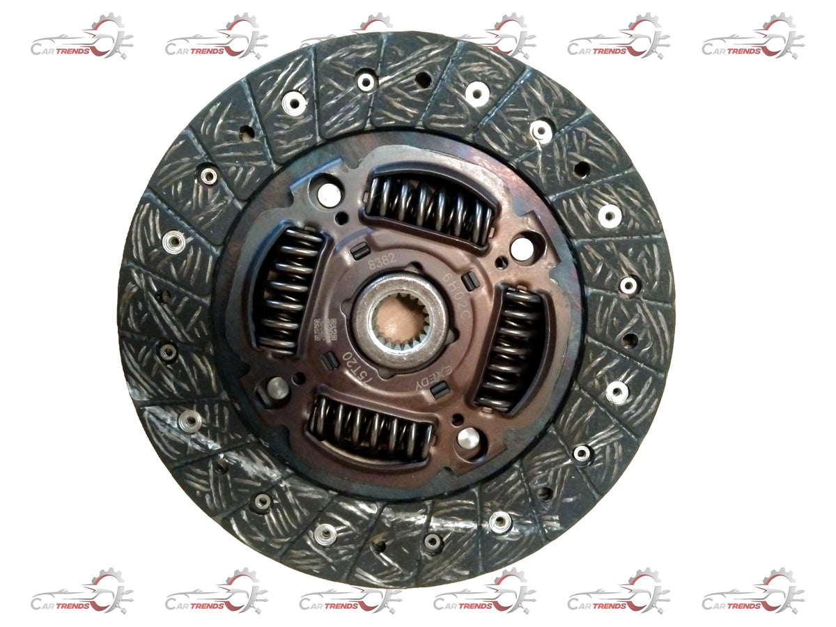 CarTrends clutch plate for Swift 4th Gen Dzire 2024+ petrol/CNG, showing the metal clutch disc with friction lining.