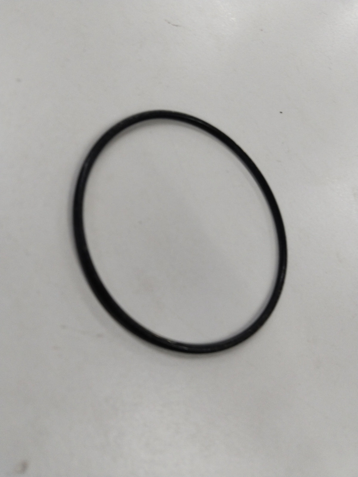 General Motors ring seal water pump for Chevrolet Optra petrol engine, showing the sealed metal component with mounting holes.