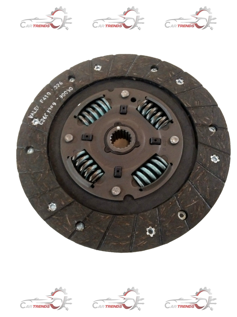 Maruti Suzuki clutch plate for Super Carry 0.8L diesel engine, 2016-2020, showing the circular clutch disc with friction material.