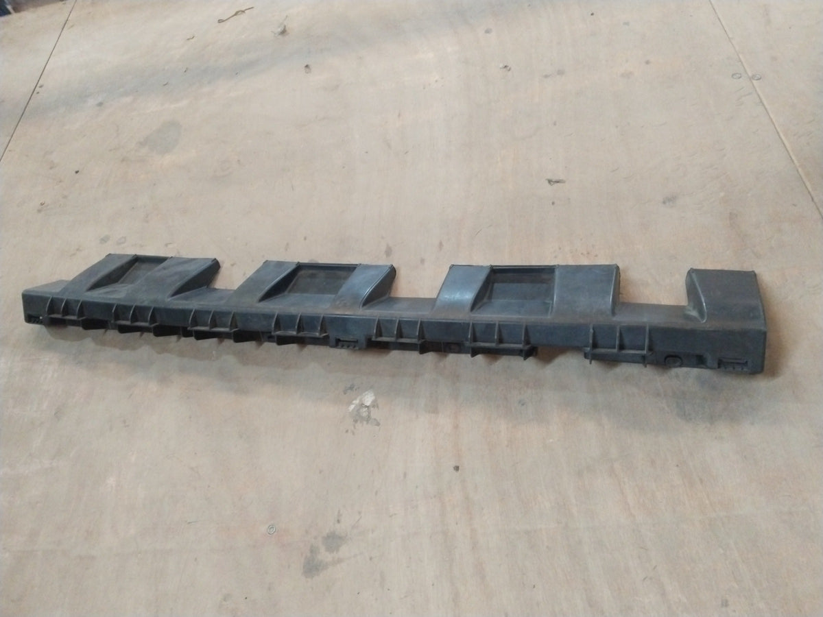 CarTrends BRACKET SILL EXTENSION | RENAULT DUSTER 2 | #764580718R 764580718R - Front view