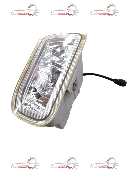Chevrolet Tavera fog lamp assembly left side, general motors part, with mounting brackets and electrical connectors visible.