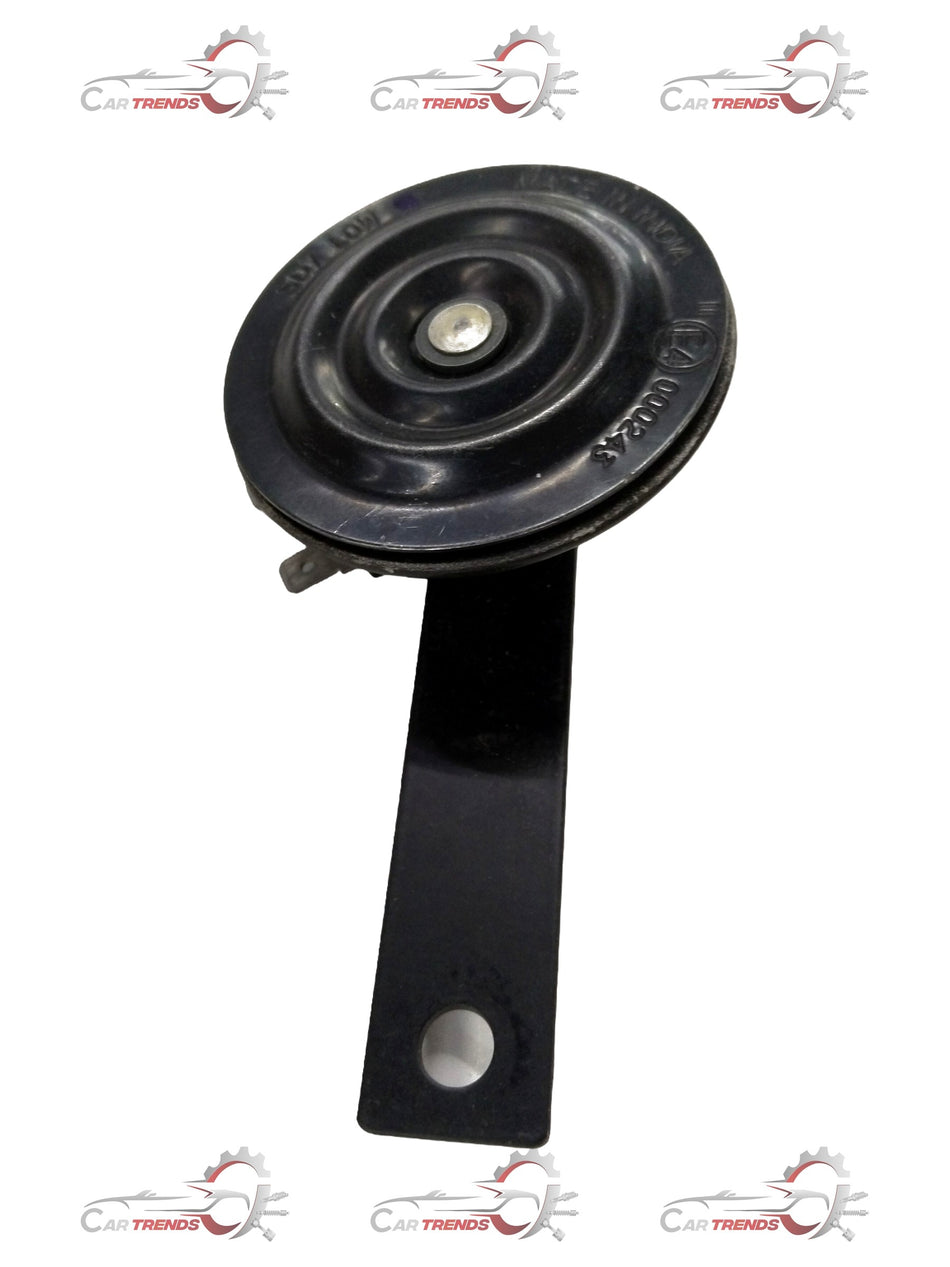 Front view of a Chevrolet low note horn assembly by General Motors, designed for Enjoy models, showing the horn's mounting and wiring.