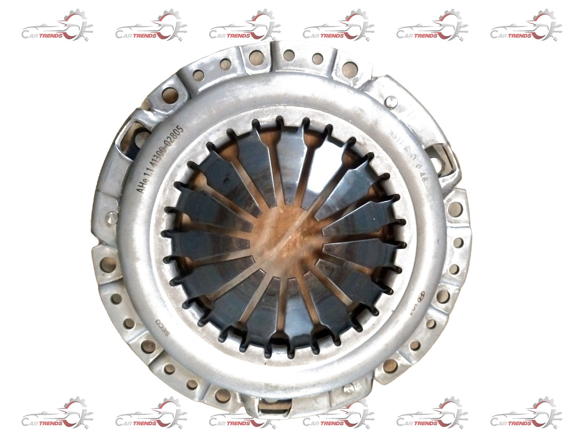 HYUNDAI Santro new model pressure plate for petrol engine, automotive spare part with part number 4130002805.