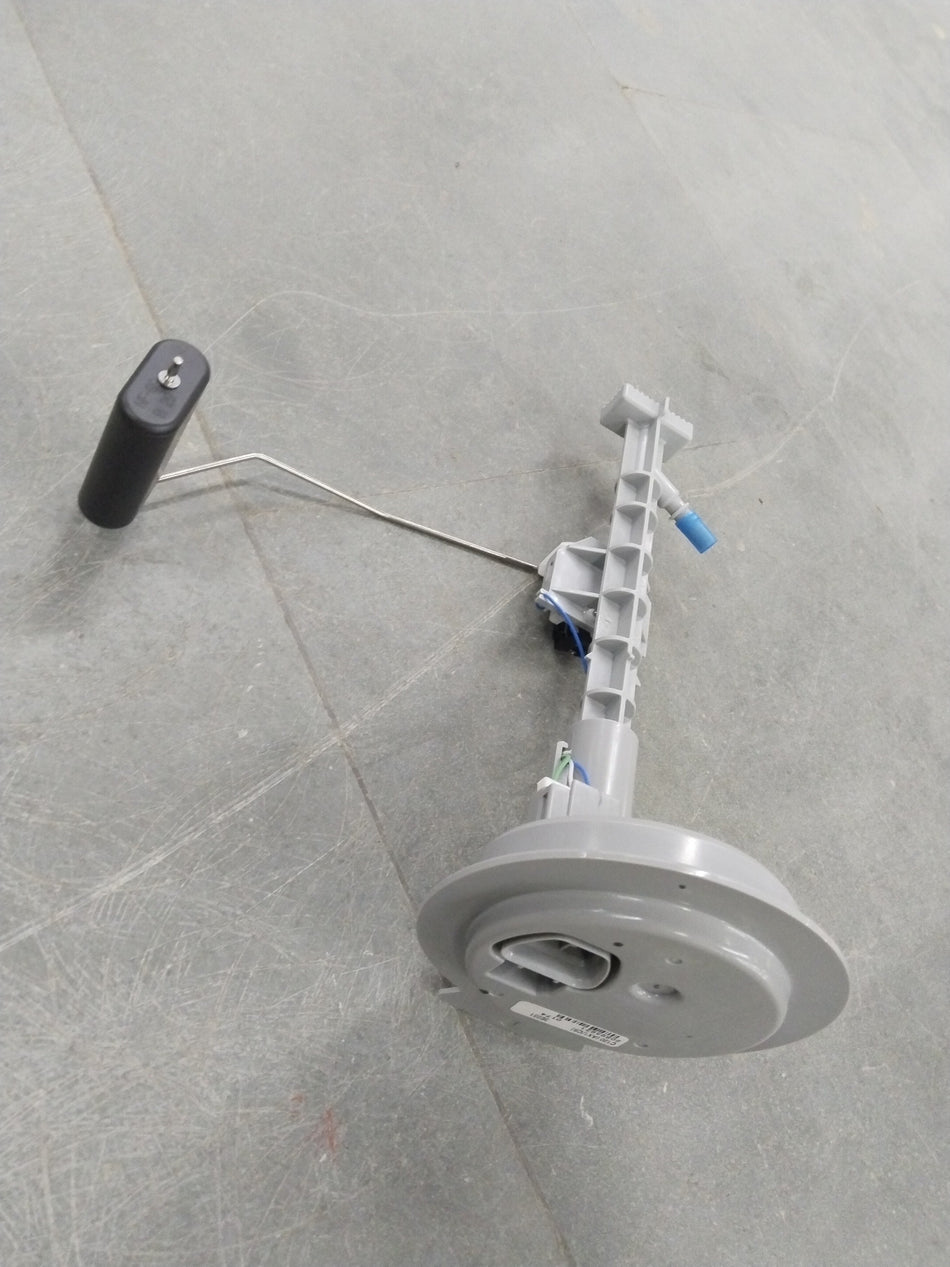 General Motors fuel pump for Chevrolet Captiva, showing the pump component with metal and plastic parts.