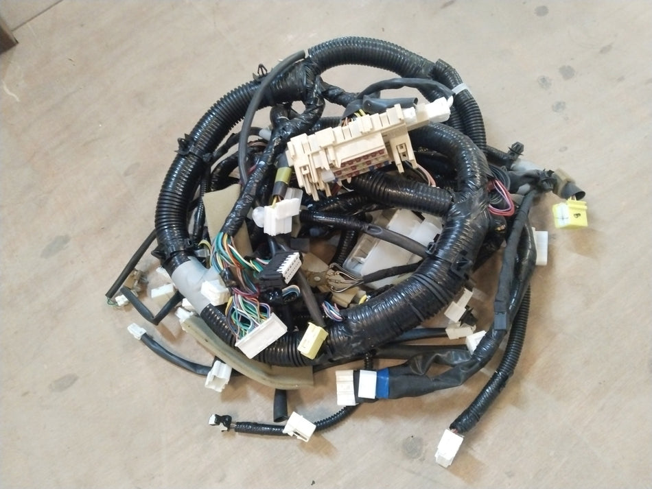 CarTrends MAIN HARNESS | NISSAN SUNNY | #240103BB0A 240103BB0A - Front view