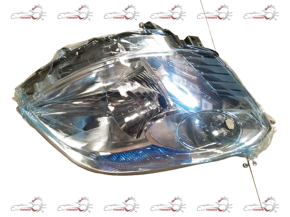 Maruti Suzuki Wagon R head lamp RH side, automotive headlight with clear lens and reflective interior for vehicle lighting.