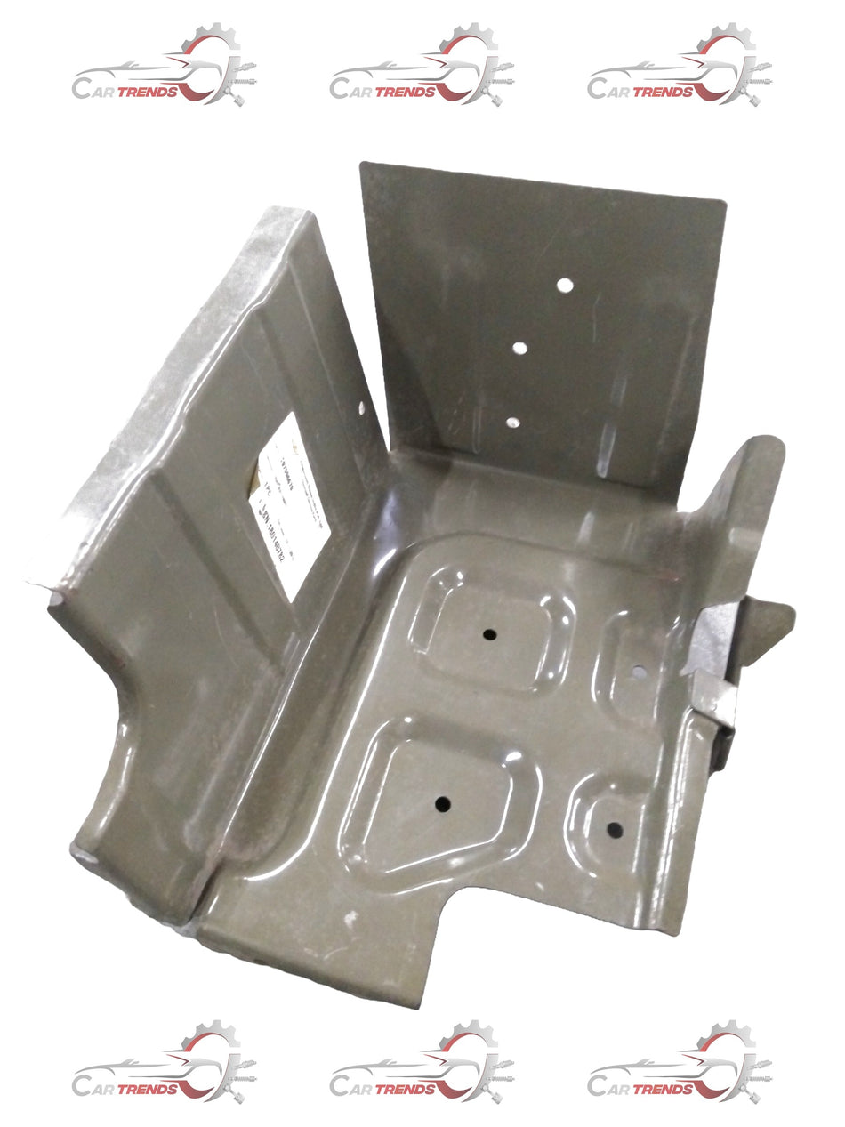 General Motors tray battery for Chevrolet Tavera, showing the rectangular battery with terminals and label details.