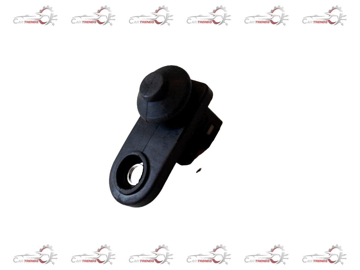 Hyundai I20 switch door replacement by CarTrends, showing the new door panel with handle and window opening.