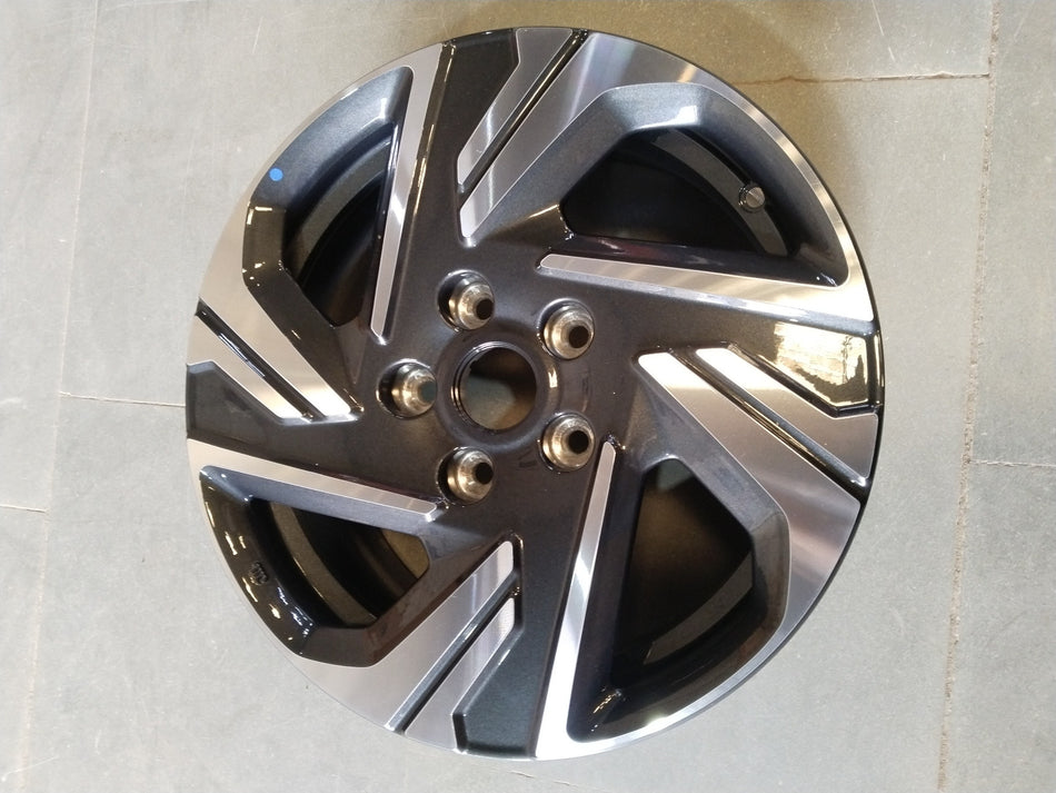 CarTrends Machined Finish Alloy Wheel | Brezza (V and L Variants) | #43210M59Q10QC8 43210M59Q10QC8 - Front view