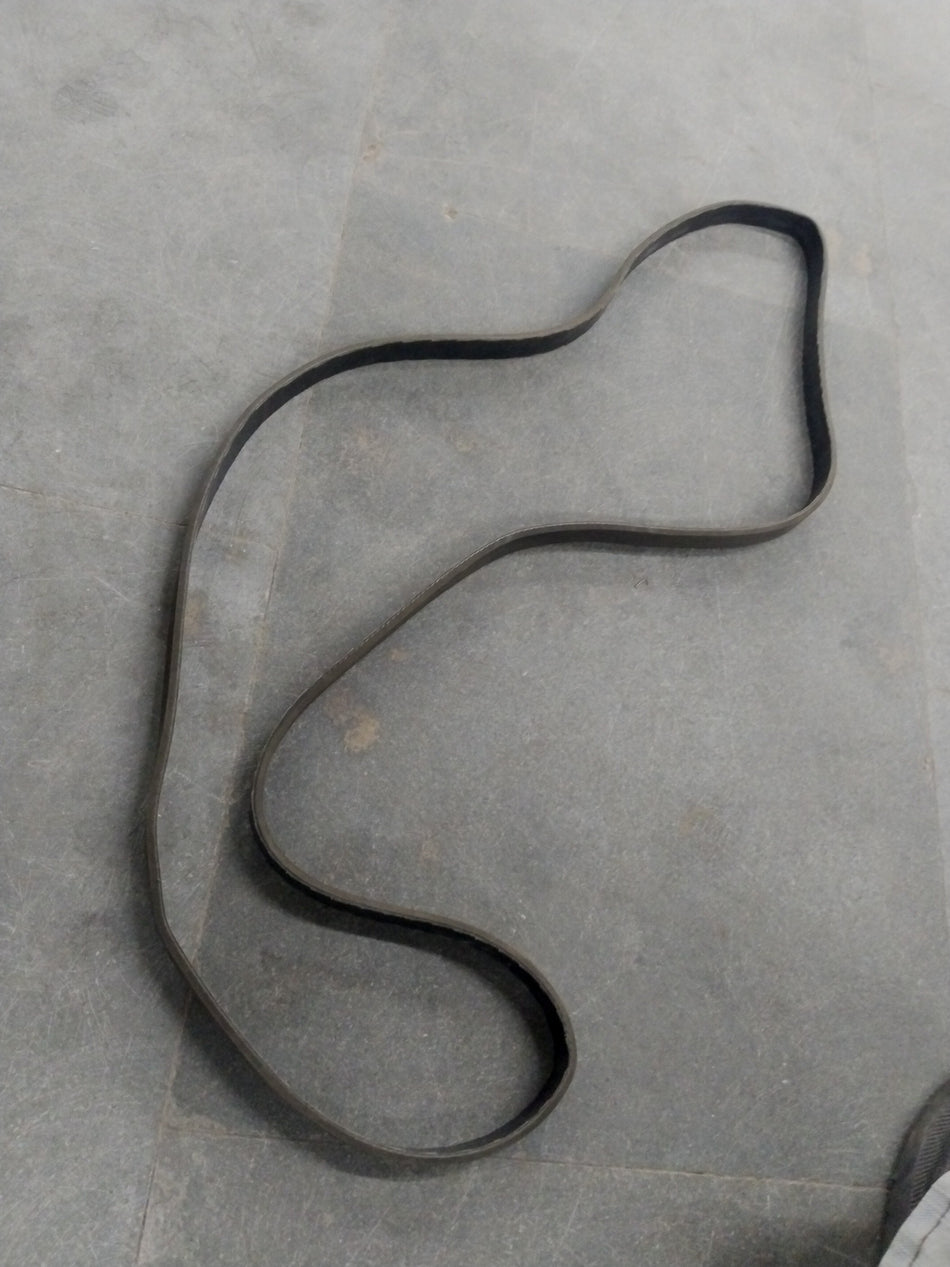 CarTrends Chevrolet Optra V-belt, 1892mm, spare parts for engine drive belt replacement, shown in the image.