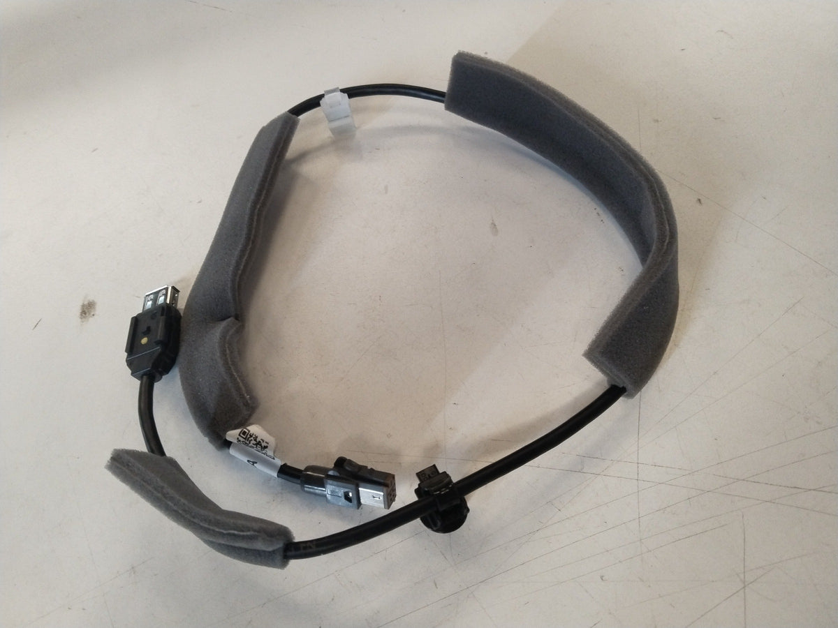 CarTrends universal USB cable for Vitara Brezza and S-Cross, showing the black cable with USB connectors.