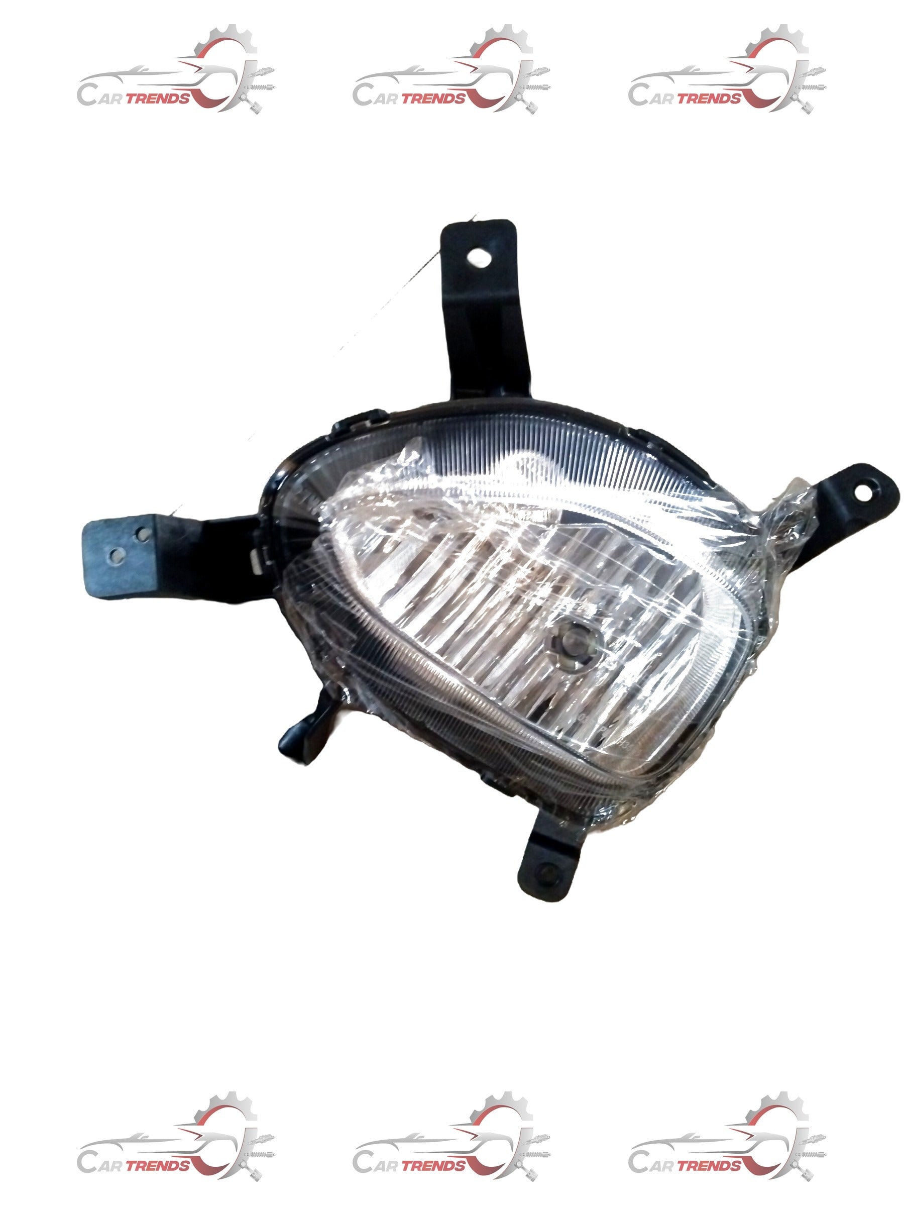 Hyundai I20 front fog lamp spare part by CarTrends, shown in the image with detailed bulb and housing components.