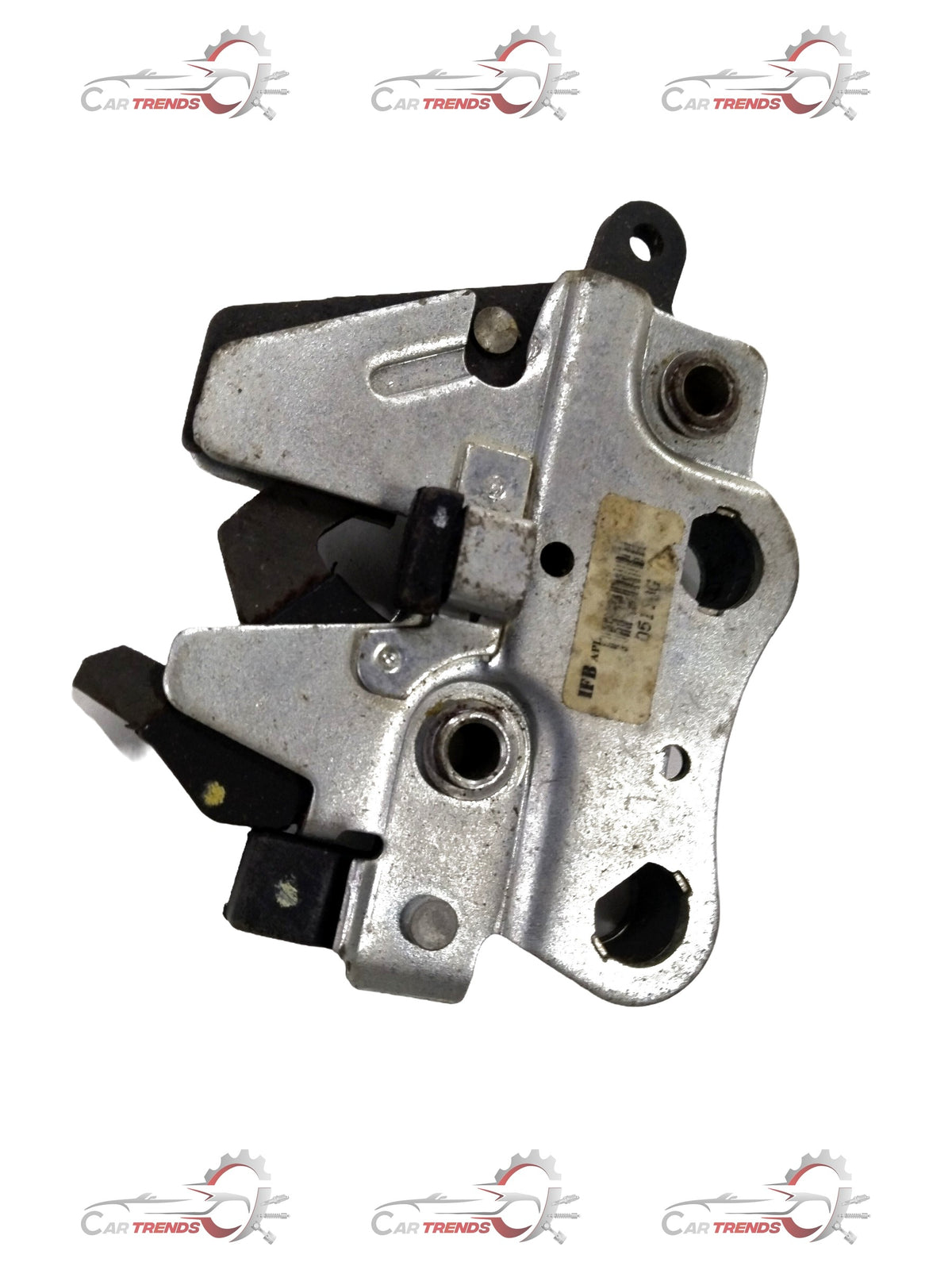 General Motors Chevrolet Tavera rear latch row with three latch components, designed for vehicle safety and secure fastening.
