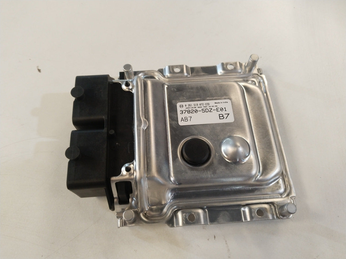 CarTrends CONTROL MODULE POWERTRAIN REWRITABLE | #378205DZE01 378205DZE01 - Front view