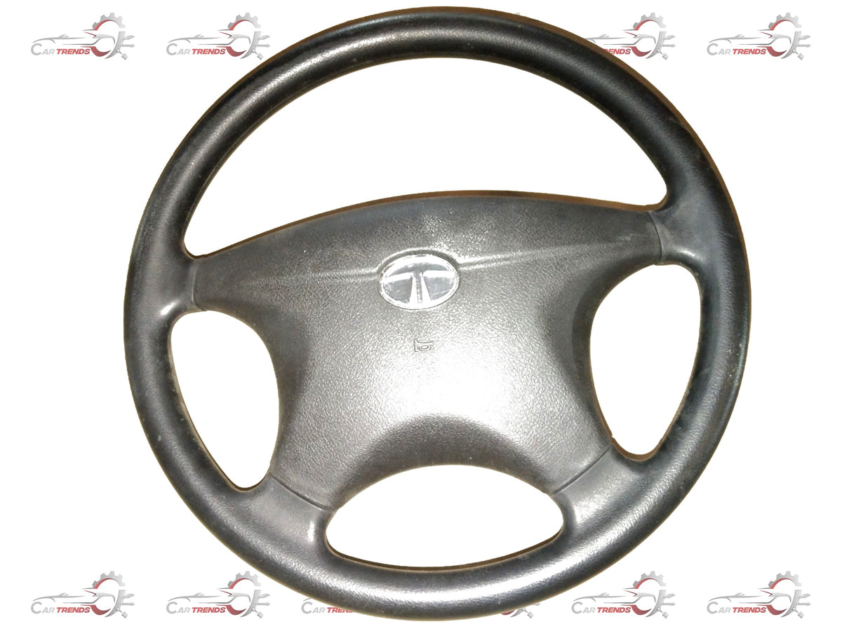 CarTrends brake disc for Swift, Baleno, Brezza, and Ertiga showing a close-up of the ventilated metal brake disc.