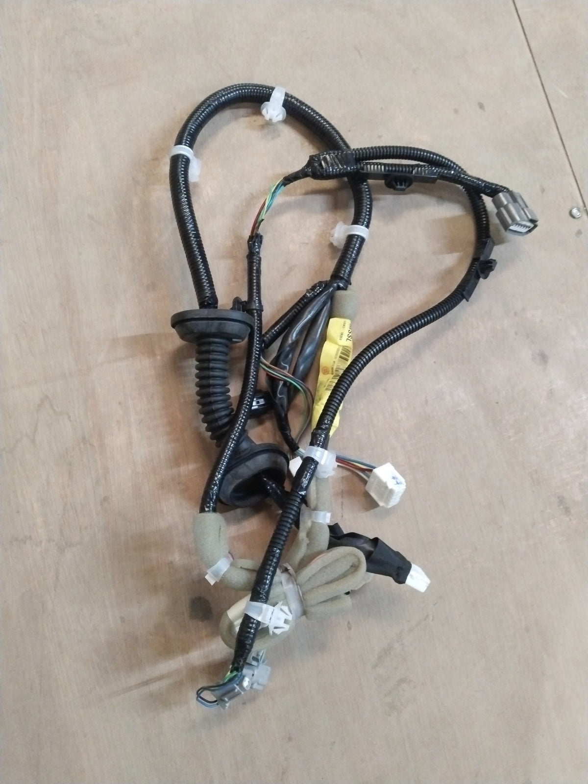 CarTrends DOOR WIRE | NISSAN MICRA | FRONT | #241251HD0C 241251HD0C - Front view