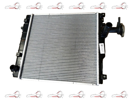 Maruti Suzuki Alto 800 radiator for petrol and CNG engines, shown in the image with a metal core and mounting brackets.