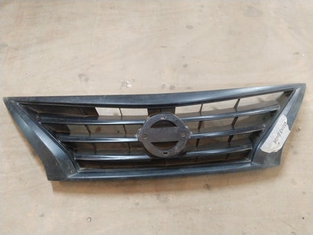 CarTrends GRILLE ASSEMBLY | NISSAN SUNNY | FRONT | #623103BN0A 623103BN0A - Front view