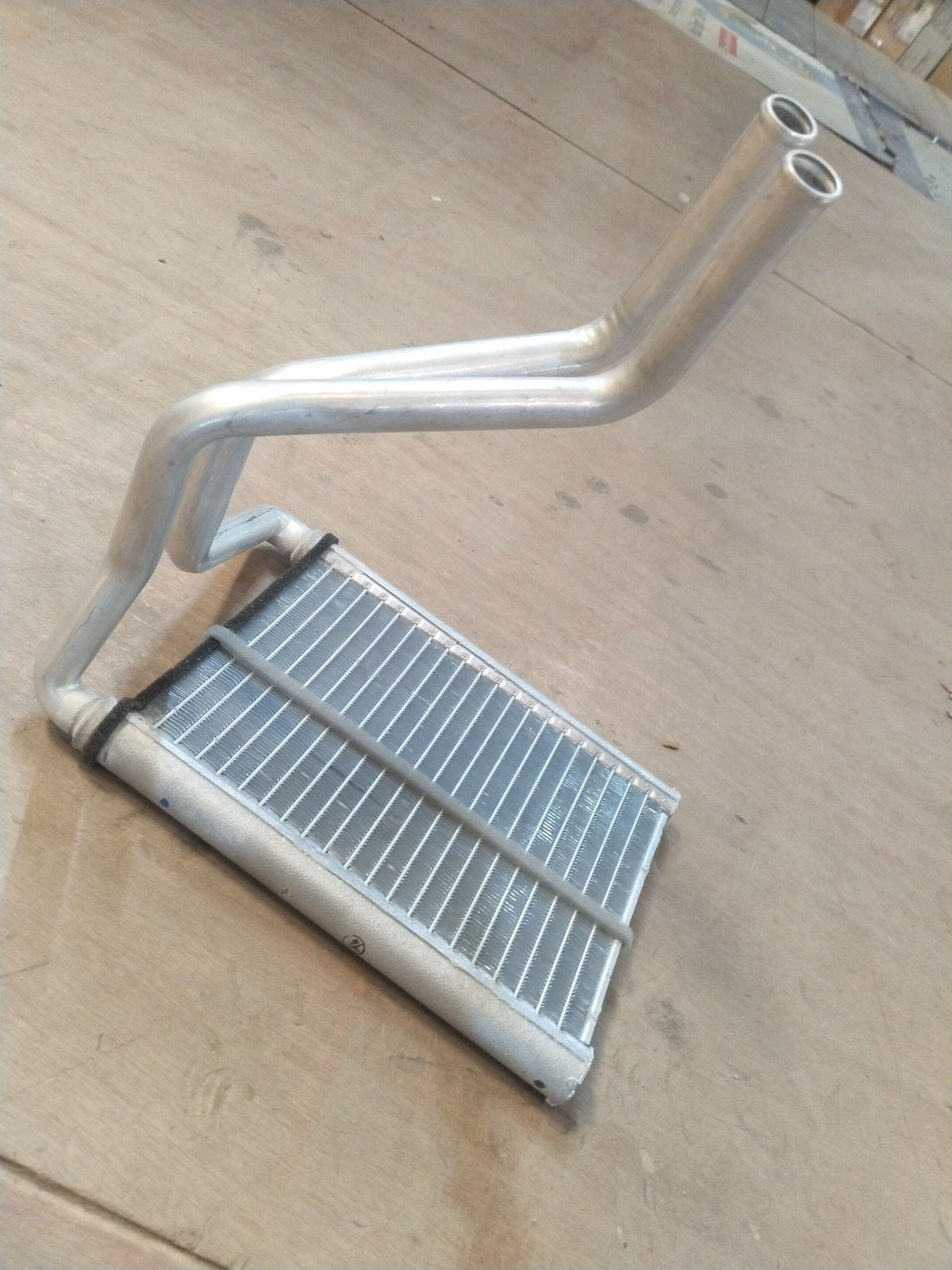 CarTrends CORE COMP HEATER AMAZE model #79110T9CK01, compact automotive heater with controls and vents for vehicle heating.