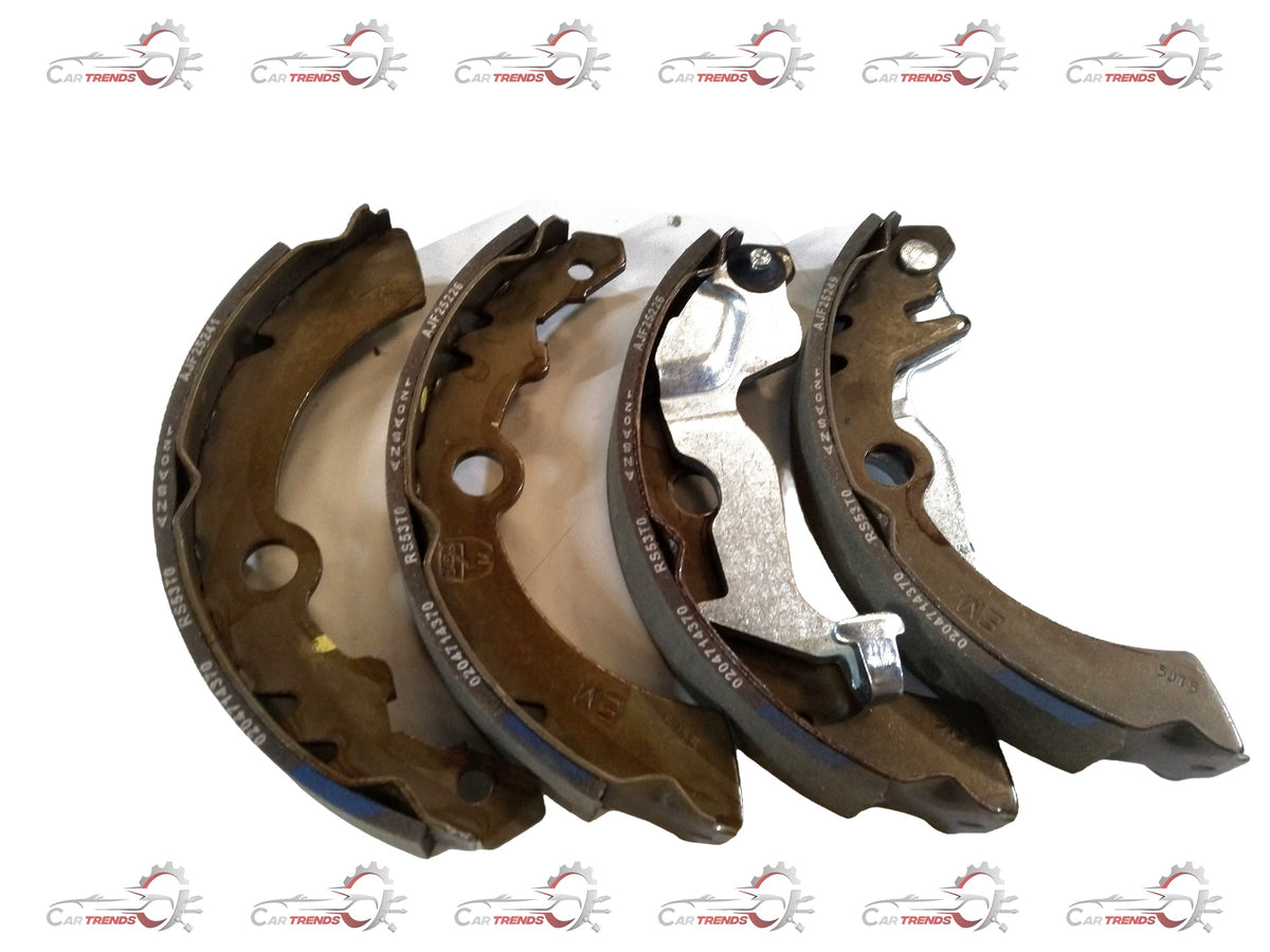 Maruti Suzuki brake shoe set Waganor 53200M67L00 showing new brake shoes for vehicle repair.
