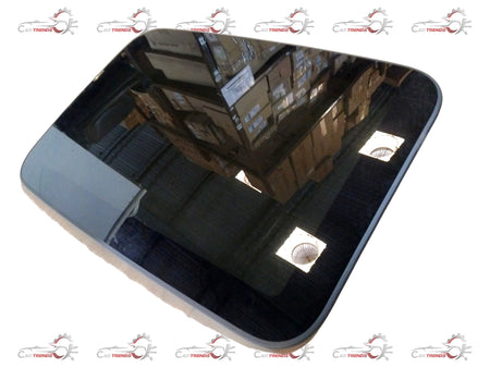 Volkswagen Virtus glass panel, model #6JM877071B, showing a clear, tinted side window with smooth edges and clean finish.