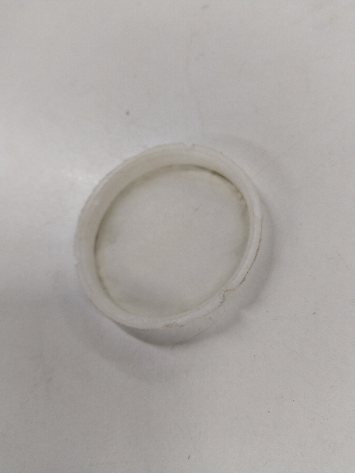 General Motors Chevrolet Tavera filter showing the rectangular shape and branding on the label for engine filtration.