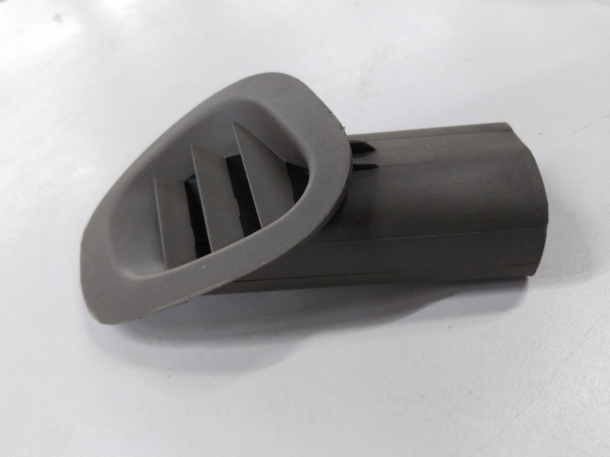 CarTrends front left bumper bracket for Chevrolet Beat, Sail, Cruze, and Aveo models, shown in black metal with mounting points.