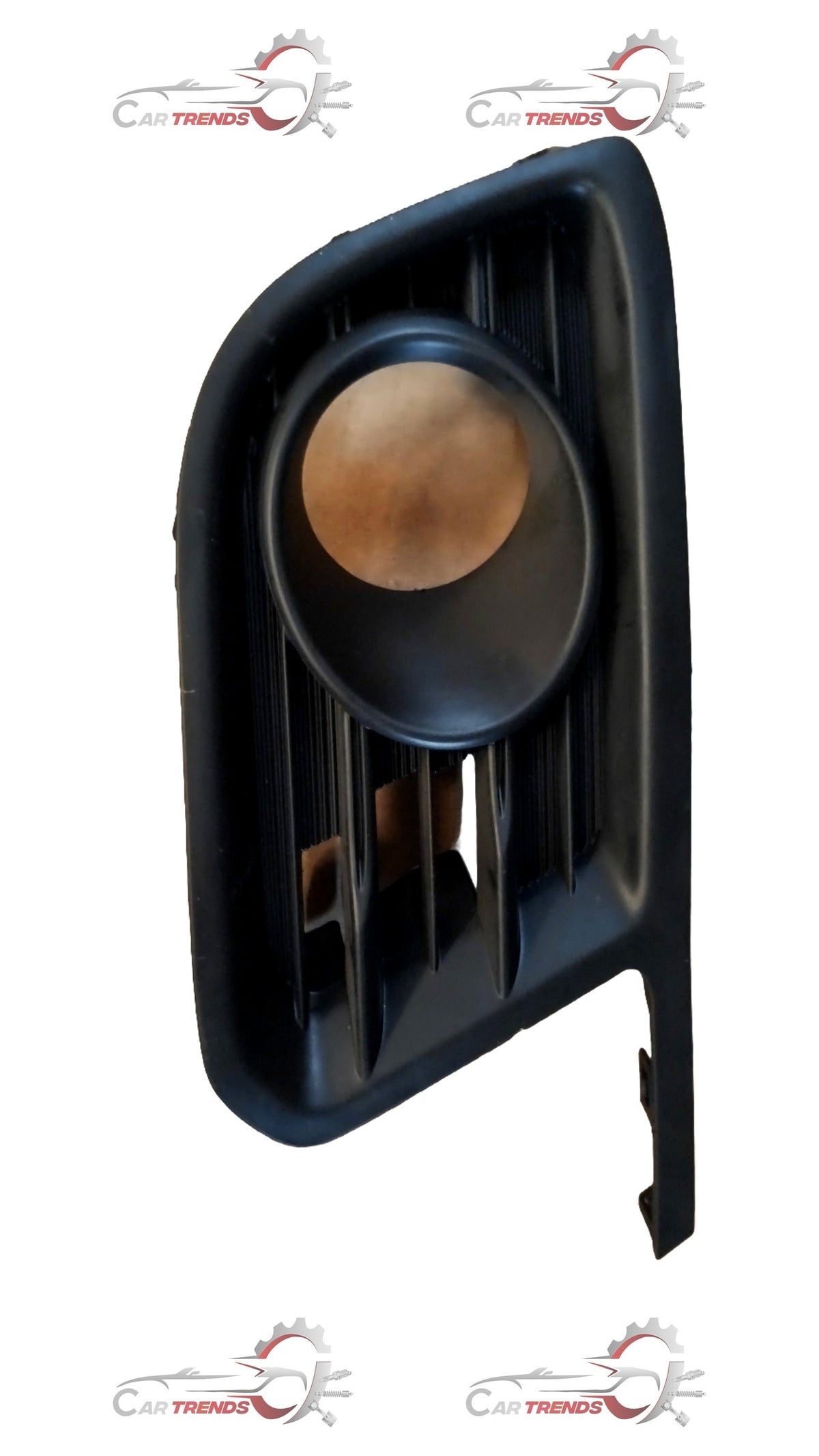 Maruti Suzuki Ciaz front right bezel fog lamp assembly, black plastic housing with clear lens and bulb socket.
