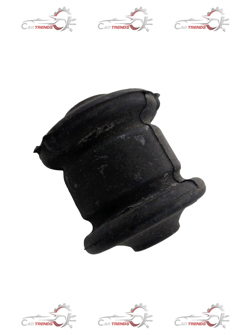 General Motors Chevrolet Corsa bushing part S90445097, close-up view showing the rubber and metal components.