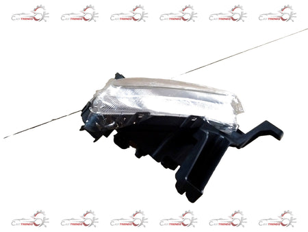 CarTrends fog light for I20 Active right side, spare part with black housing and mounting brackets visible.