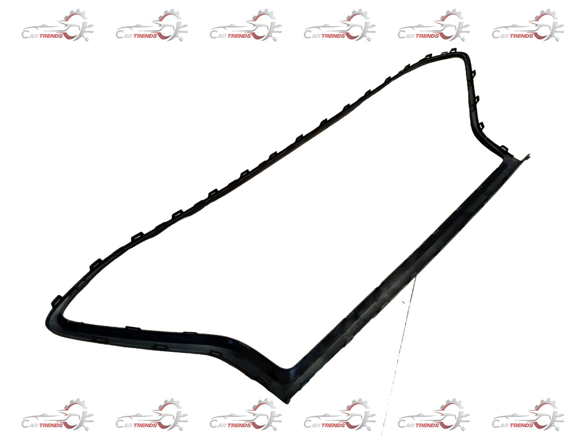 Hyundai I10 Grand Nios radiator grille piece in black with Hyundai branding, front view showing grille design and mounting points.